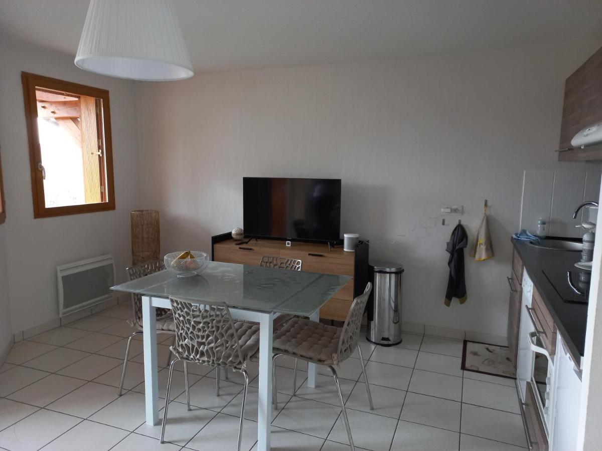 Appartement Offrant Une Magnifique Vue Des Montagnes Saint-Leger-les-Melezes Esterno foto