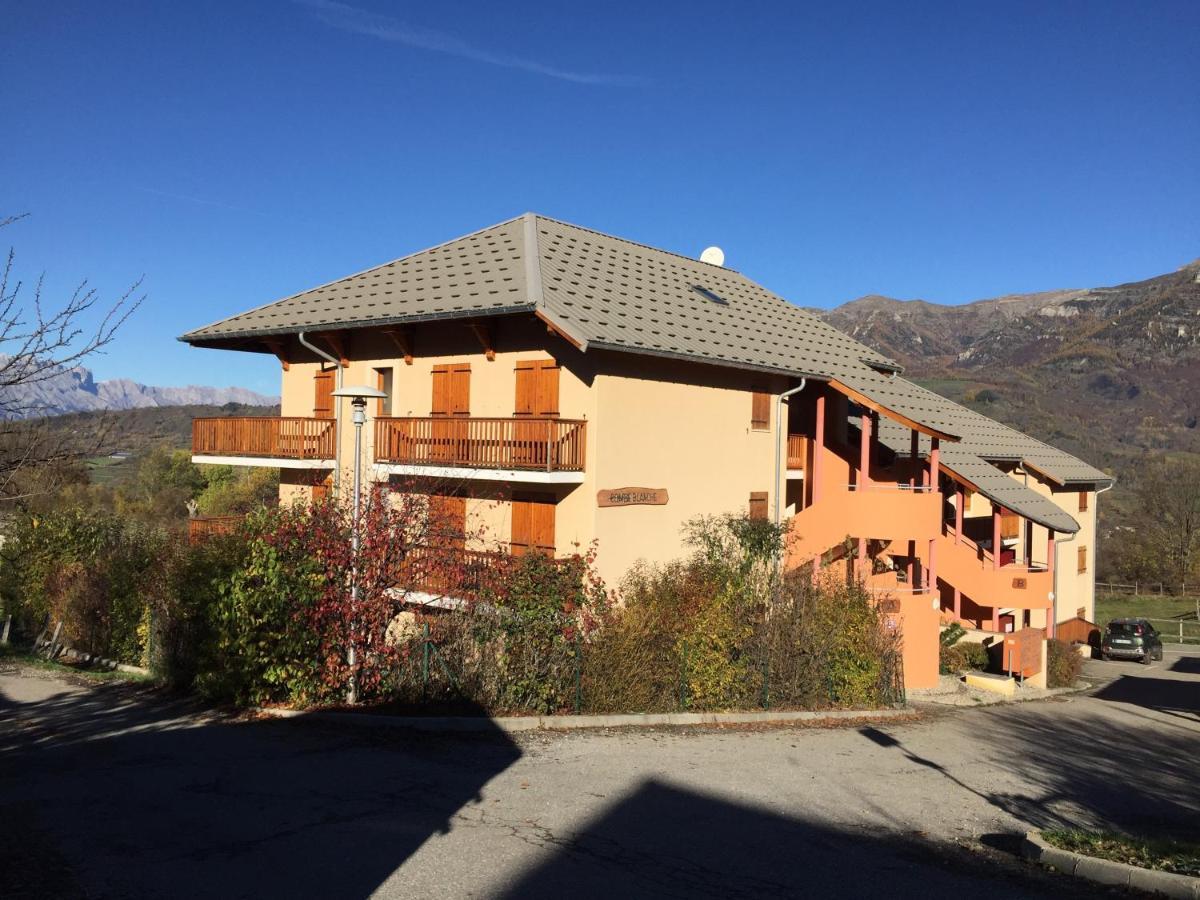 Appartement Offrant Une Magnifique Vue Des Montagnes Saint-Leger-les-Melezes Esterno foto